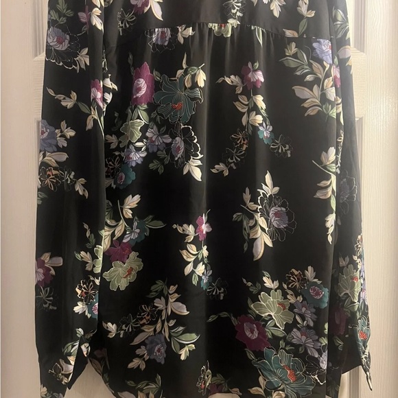 Ann Taylor Loft Black Multi Floral Pullover Blouse Top Medium - Picture 5 of 7